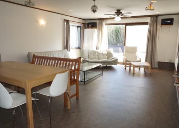 EKUSON'S HOUSE ゆったりとした空間で、静かで、有意義な休日を